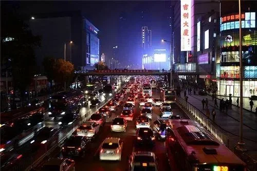 这世界车水马龙什么意思-游戏车水马龙深层解读