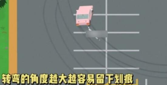 捣蛋大脚怪停车场划痕通关秘籍：图文攻略助你轻松过关