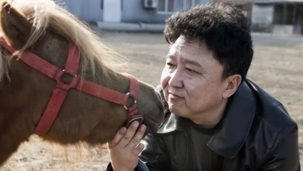 于谦“自制小菜”：从节目特色到网络热梗的由来与解读