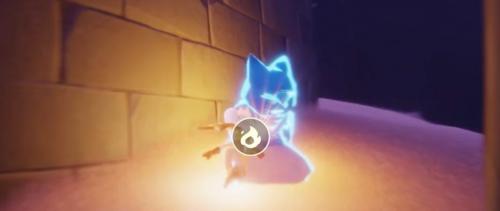 光遇疯狂幕后先祖怎么找：乡村剧院观众台后，引导先祖身后的神秘发现