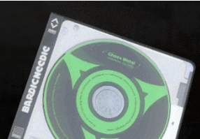 《绝区零》混沌重金属驱动盘效果详解：提升伤害的关键策略